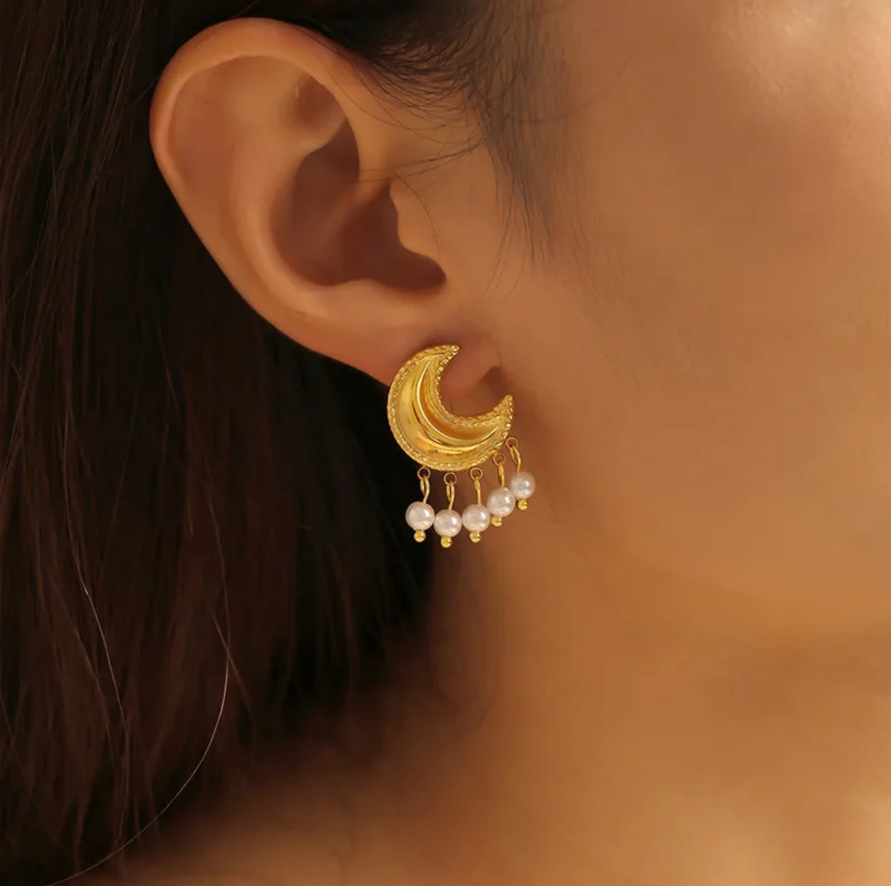 Moon Pearl Studs
