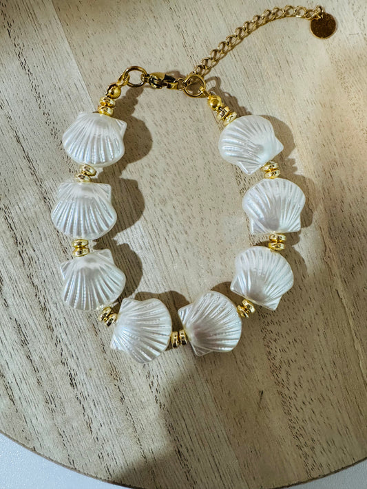 Shell Pearl Bracelet