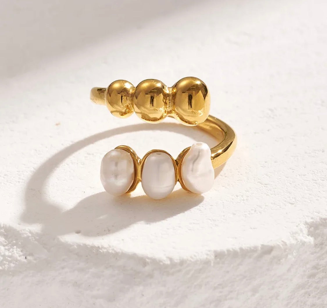 Fresh Pearl Ring