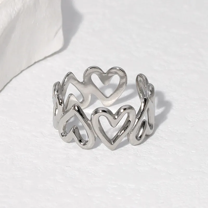 Silver heart ring