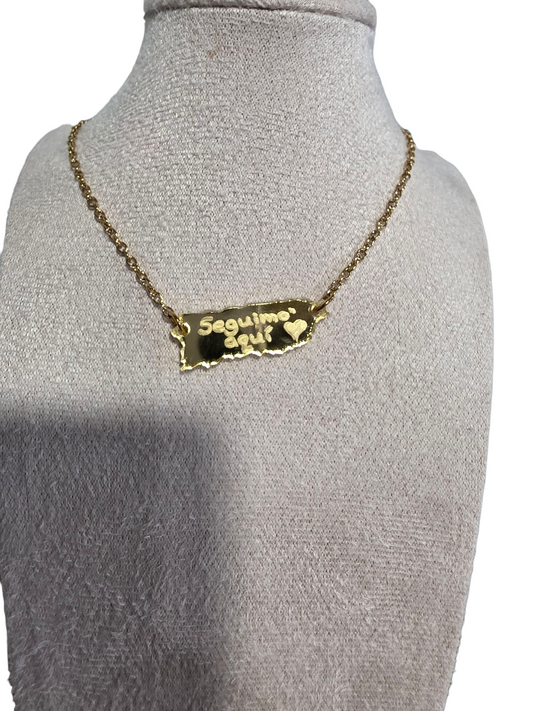 Seguimos Aquí Necklace