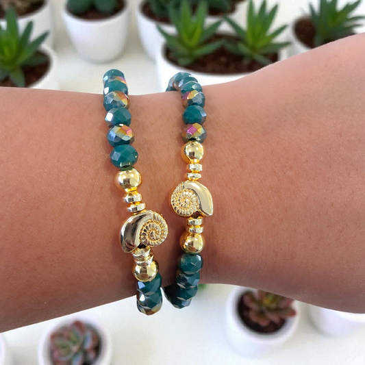 Emerald Shell Bracelet